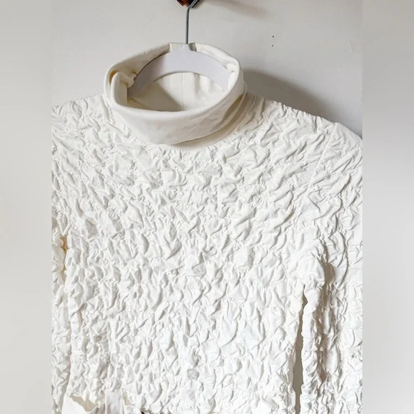 Frank Lyman Vintage Turtleneck Top - Picture 5 of 7